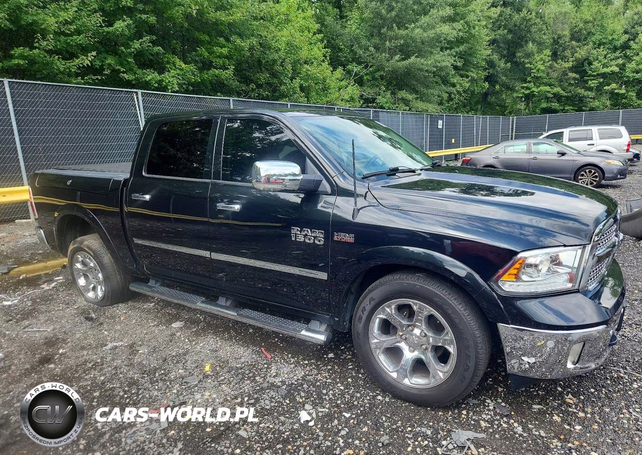 2016 Ram 1500 Laramie VIN:1C6RR7NT4GS171946 - 4
