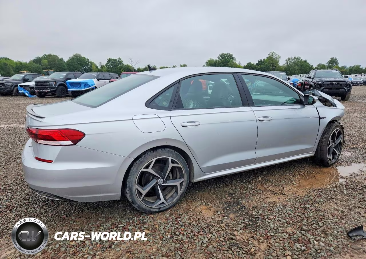2021 Volkswagen Passat R-Line VIN:1VWMA7A39MC010737 - 3