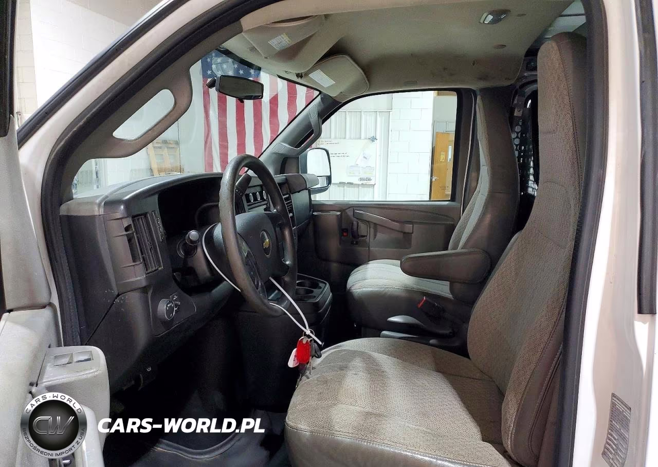 2016 Chevrolet Express G2500 VIN:1GCWGAFF5G1268876 - 7