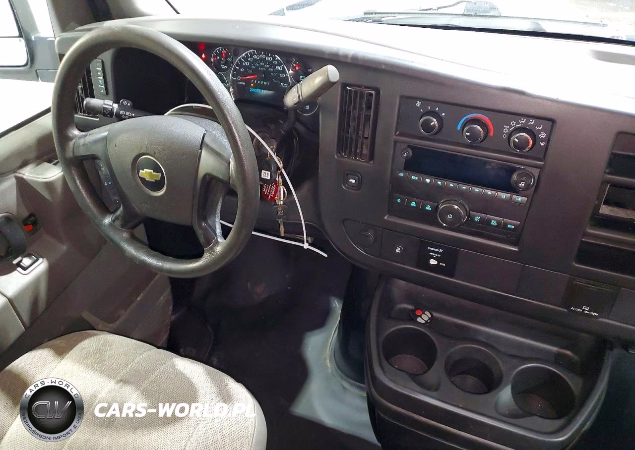 2016 Chevrolet Express G2500 VIN:1GCWGAFF5G1268876 - 8