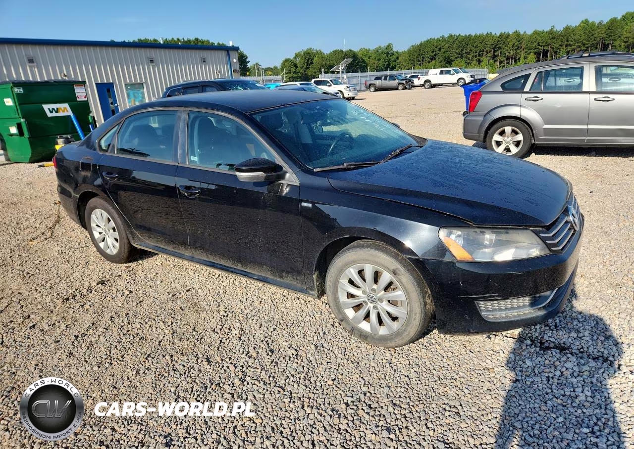 2015 Volkswagen Passat S VIN:1VWAT7A37FC054865 - 4