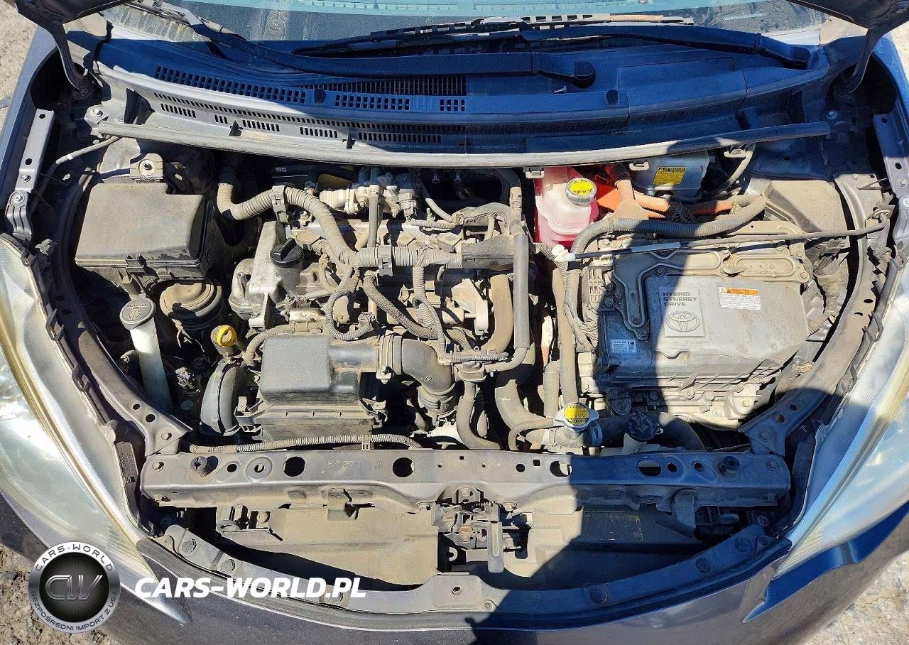 2014 Toyota Prius C One VIN:JTDKDTB3XE1560146 - 11