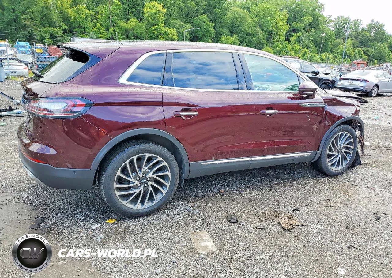 2020 Lincoln Nautilus Reserve VIN:2LMPJ8K99LBL27988 - 3