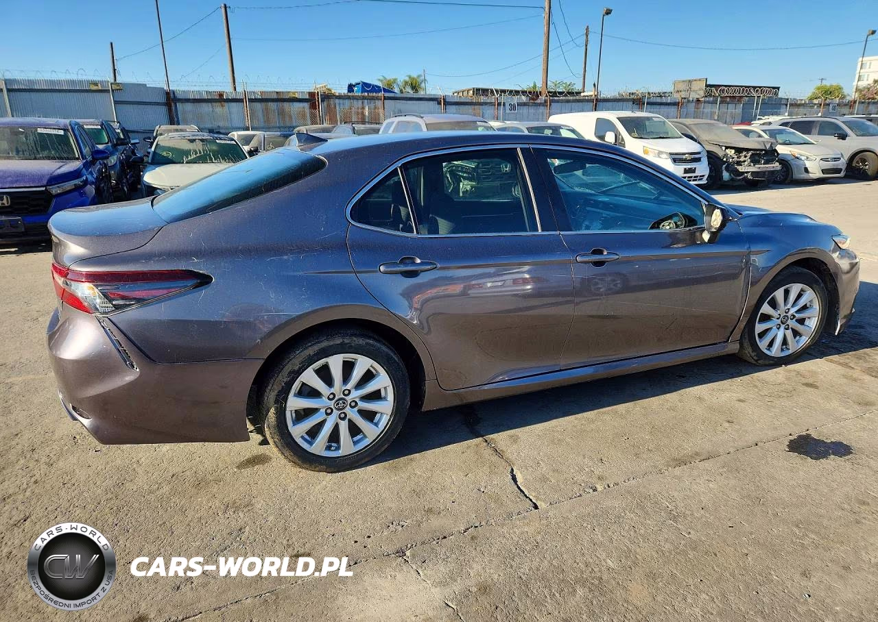 2019 Toyota Camry Le VIN:4T1B11HK1KU708900 - 3
