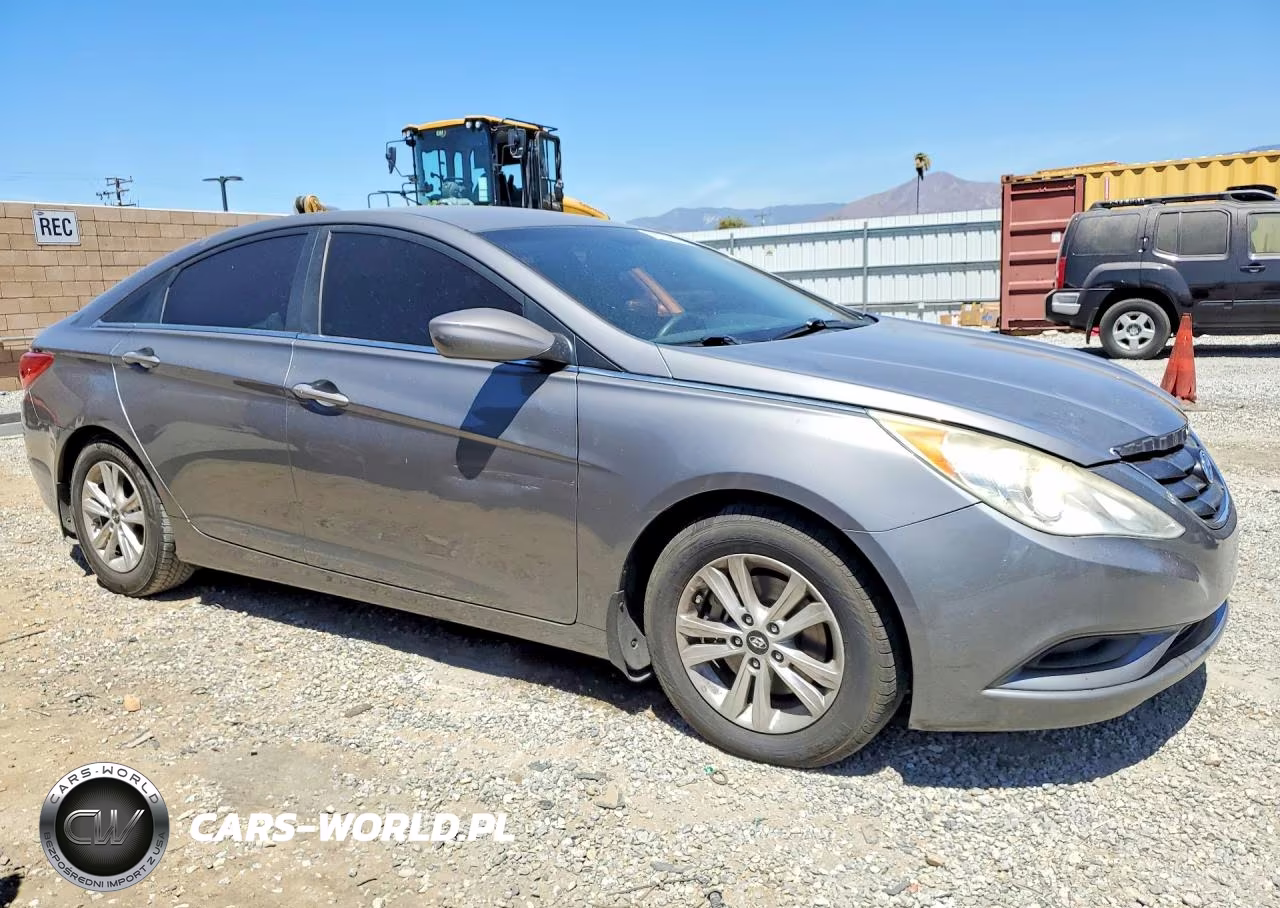2012 Hyundai Sonata Gls VIN:5NPEB4AC4CH414972 - 4