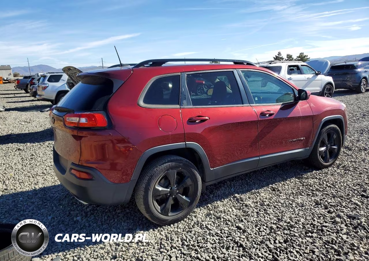 2018 Jeep Cherokee Latitude VIN:1C4PJLCX1JD621263 - 3