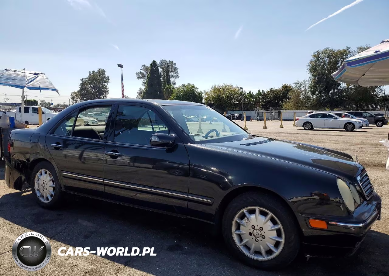 2000 Mercedes-Benz E 320 VIN:WDBJF65G1YA966874 - 4