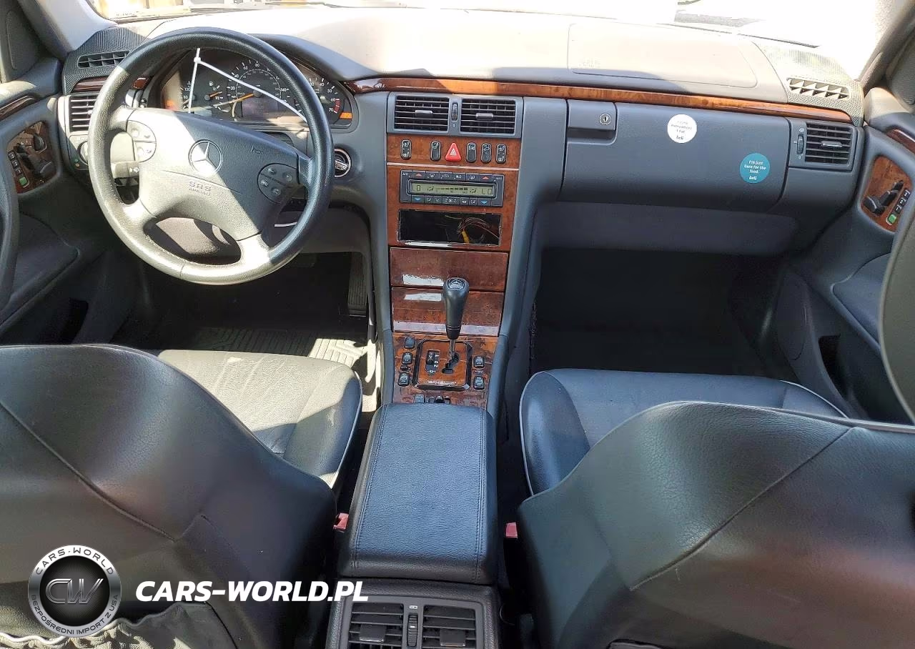 2000 Mercedes-Benz E 320 VIN:WDBJF65G1YA966874 - 8