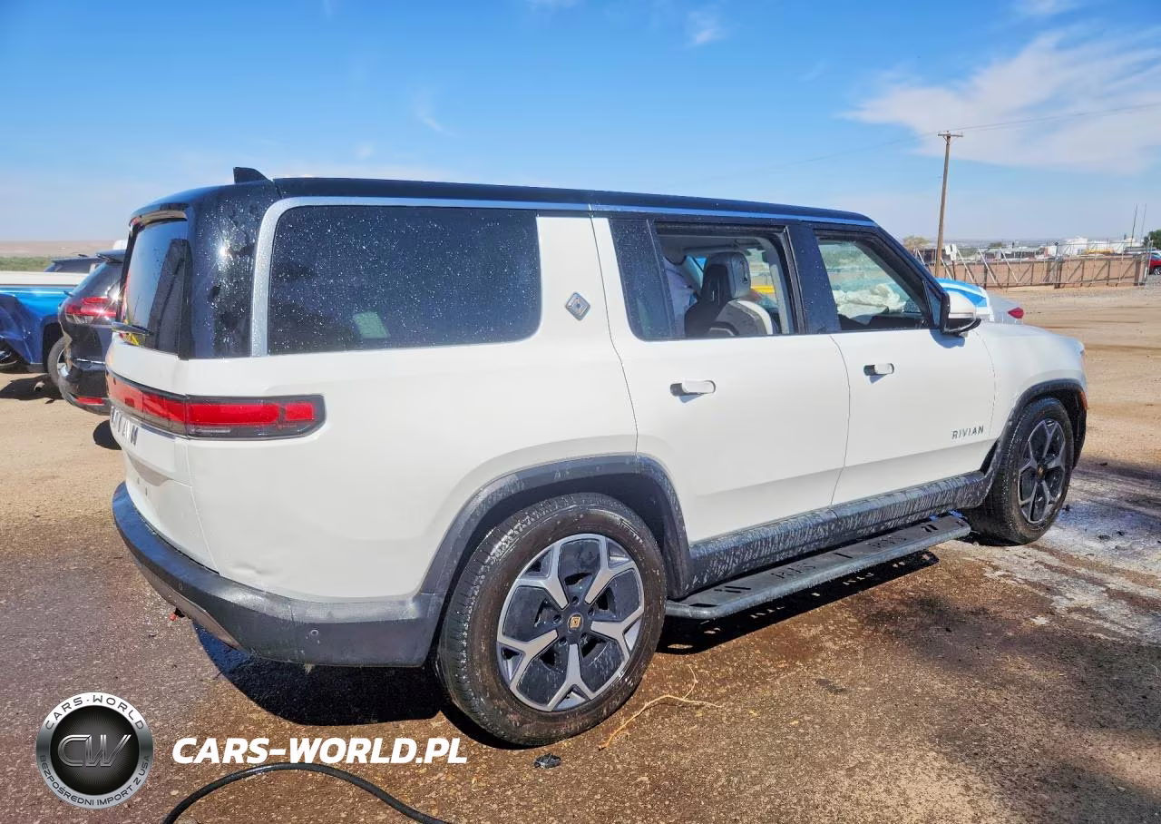 2024 Rivian R1S Adventure VIN:7PDSGBBA9RN030029 - 3