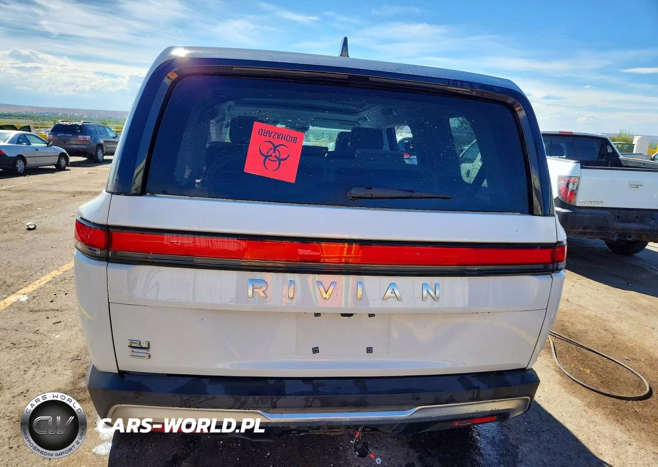 2024 Rivian R1S Adventure VIN:7PDSGBBA9RN030029 - 6