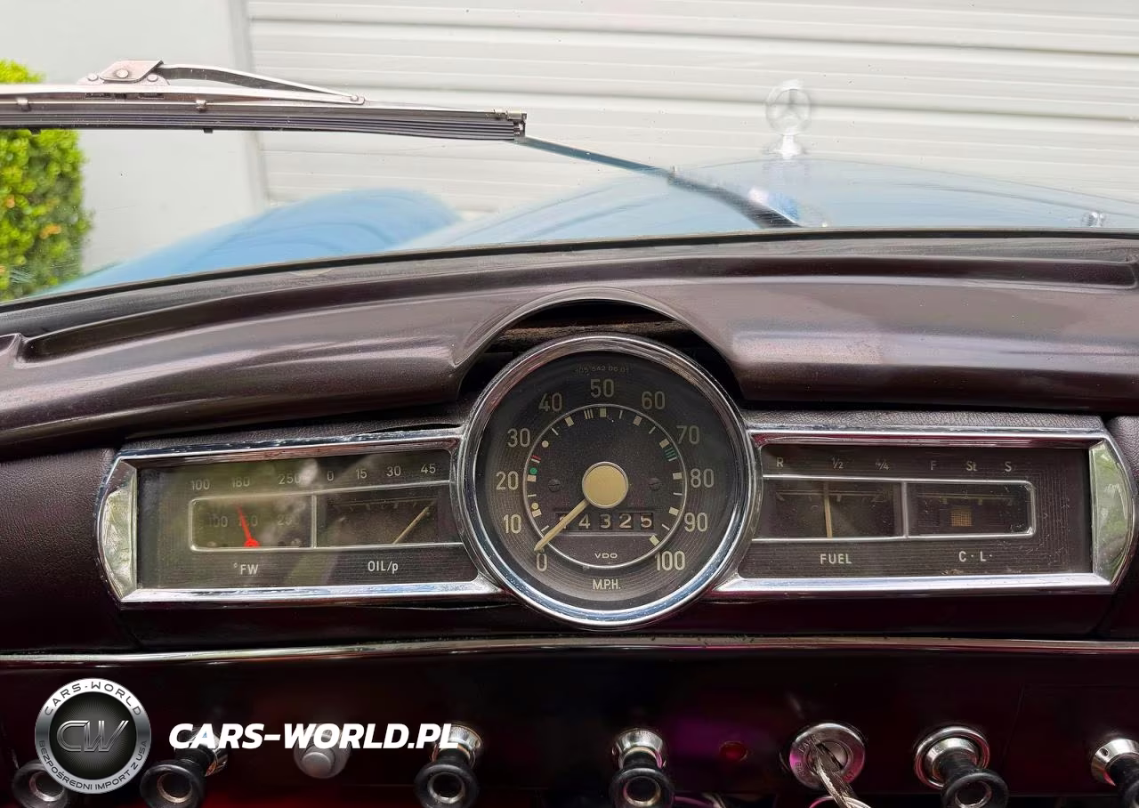 1960 Mercedes-Benz 180 VIN:002029 - 8