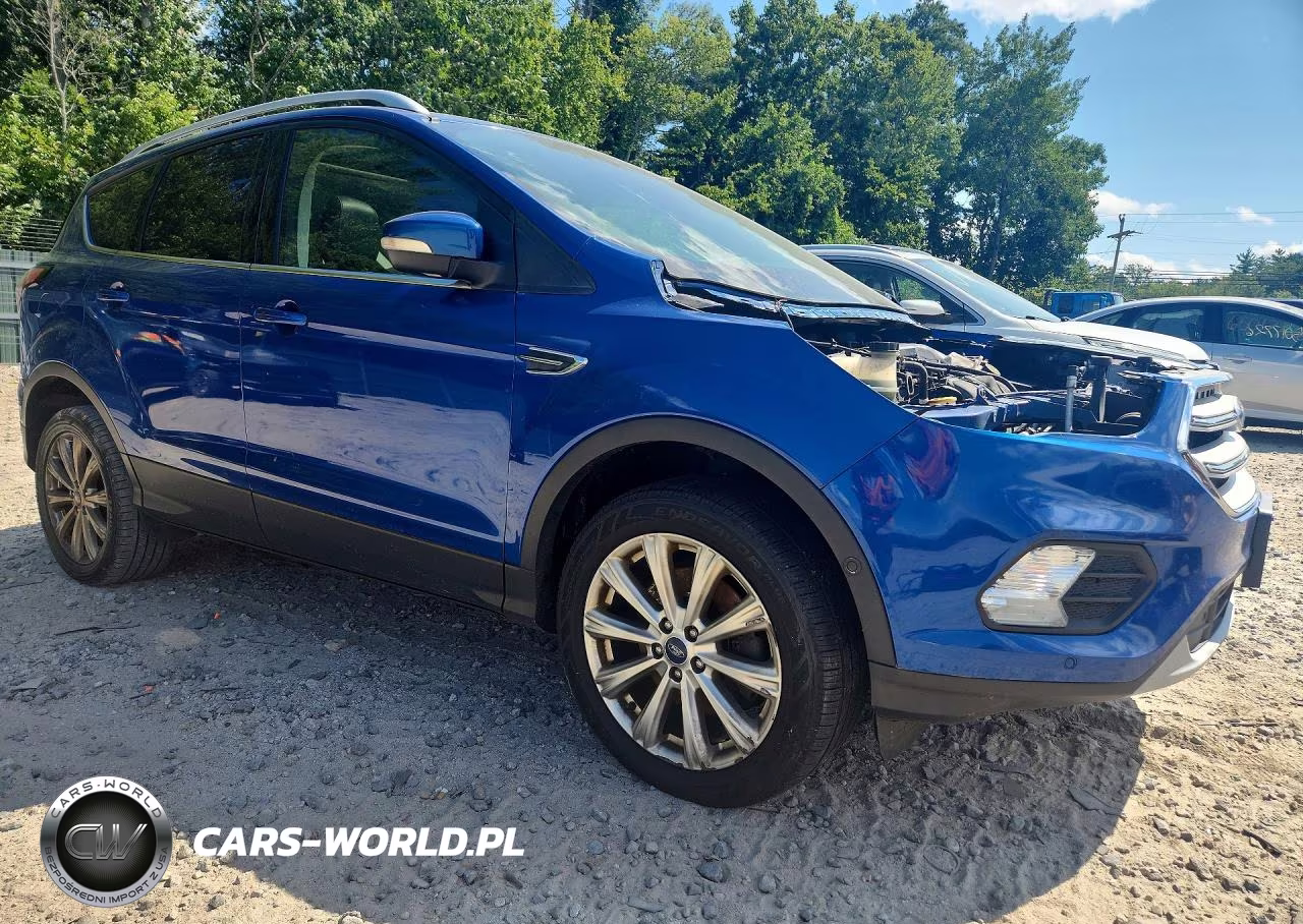 2018 Ford Escape Titanium VIN:1FMCU9J9XJUA77077 - 4
