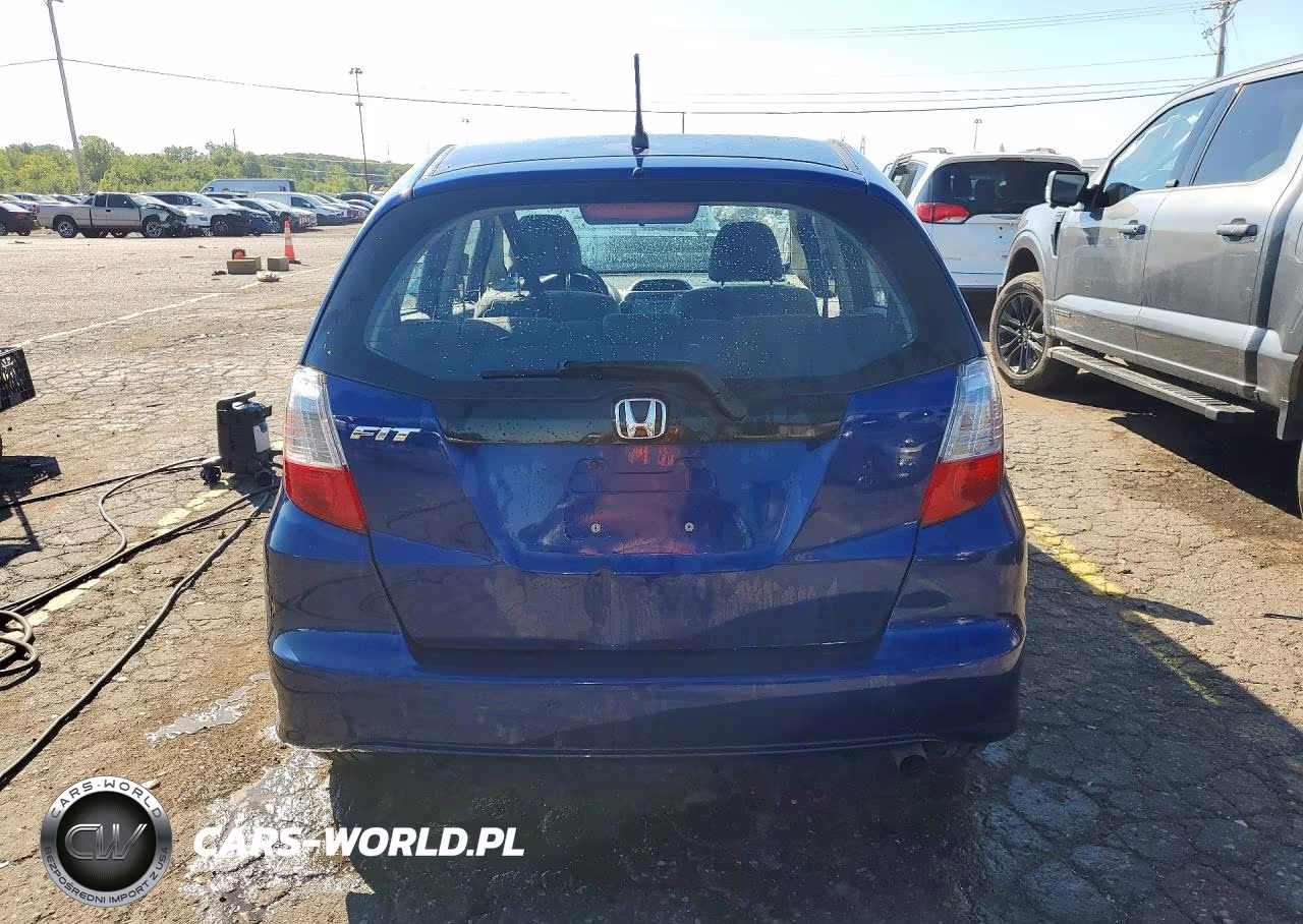 2012 Honda Fit VIN:JHMGE8G35CC034175 - 6
