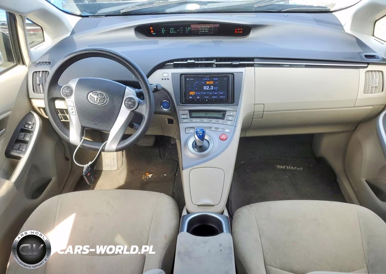 2012 Toyota Prius Three VIN:JTDKN3DU4C1523075 - 8