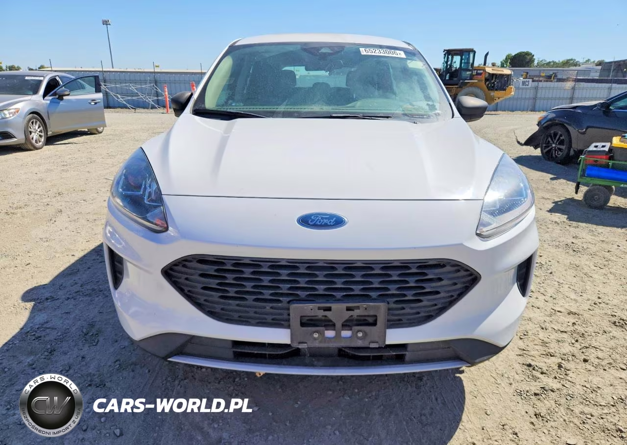 2020 Ford Escape S VIN:1FMCU0F6XLUC48391 - 5
