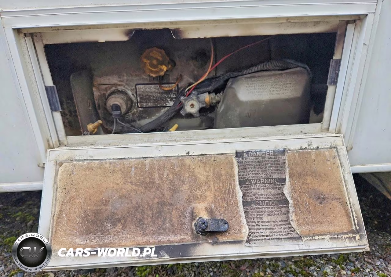2003 Four Winds Rv VIN:1GBJG31U431111236 - 9