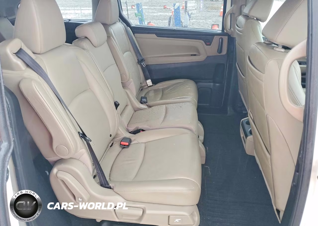 2018 Honda Odyssey Elite VIN:5FNRL6H90JB034754 - 11