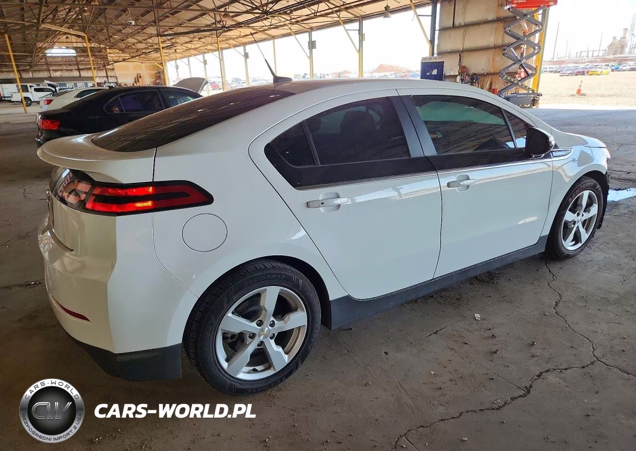 2014 Chevrolet Volt VIN:1G1RA6E4XEU131819 - 3