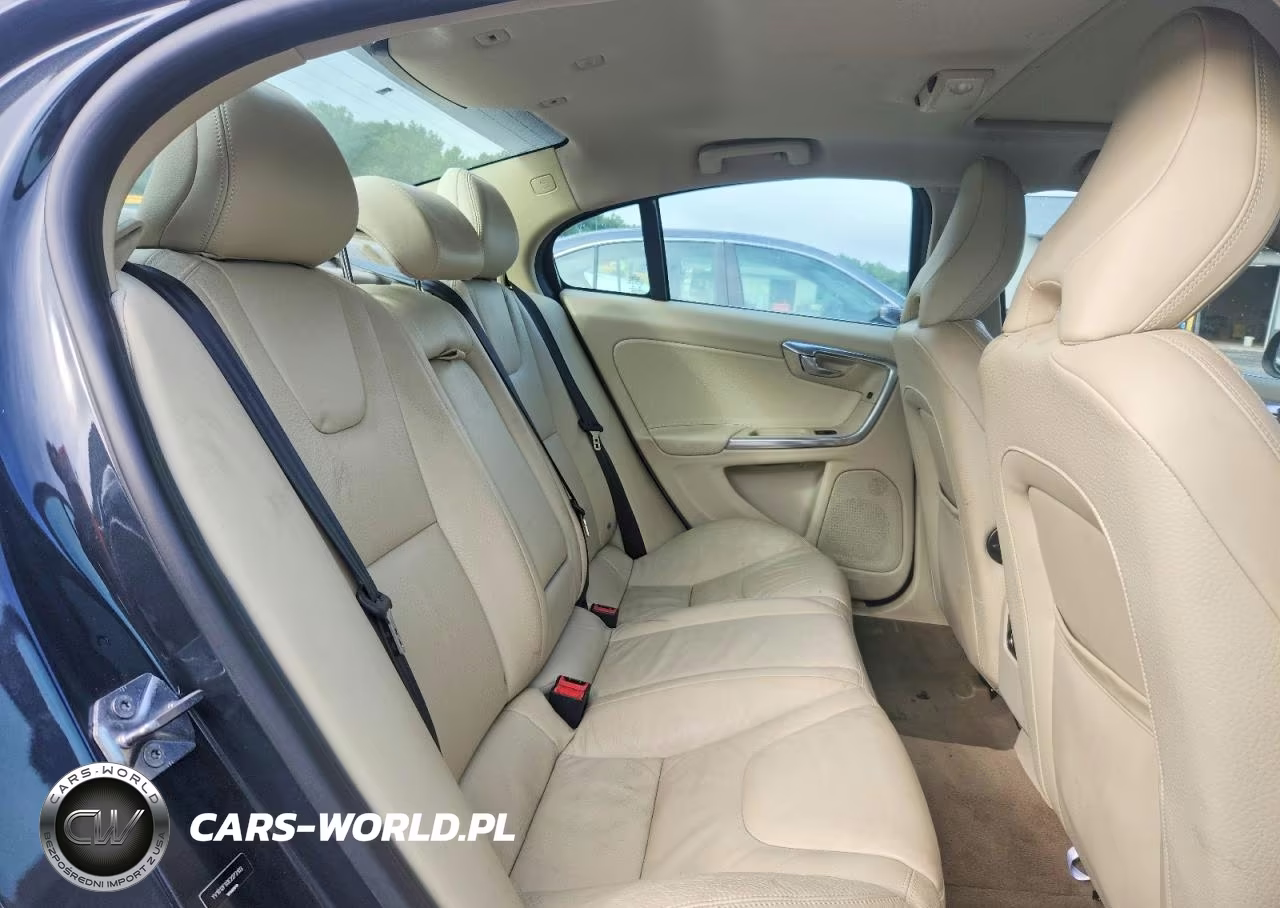 2014 Volvo S60 T5 VIN:YV1612FS0E2273103 - 10
