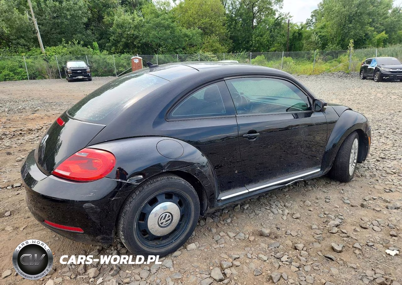 2014 Volkswagen Beetle VIN:3VWJP7AT6EM608415 - 3