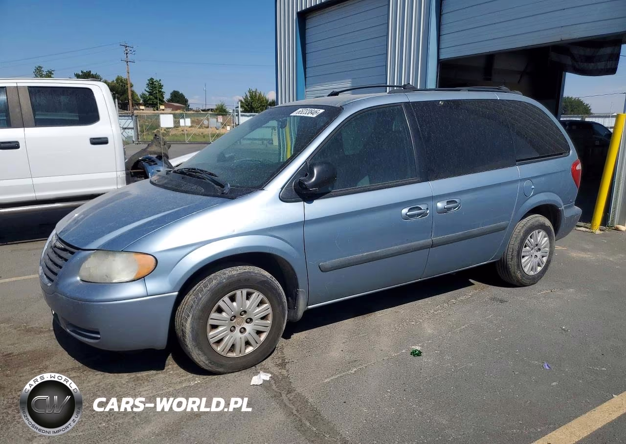 2005 Chrysler Town & Country