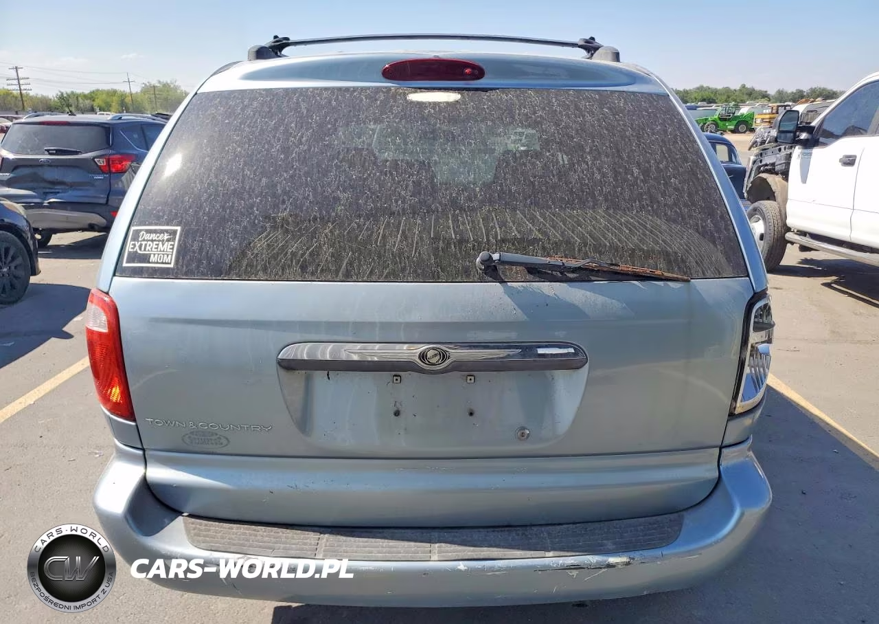 2005 Chrysler Town & Country VIN:1C4GP45R75B263235 - 6
