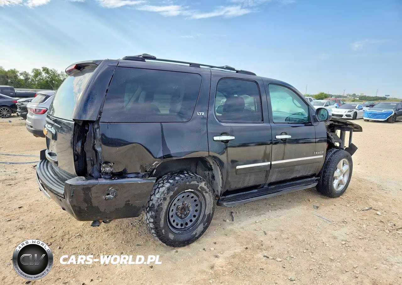 2014 Chevrolet Tahoe C1500 Ltz VIN:1GNSCCE02ER183535 - 3