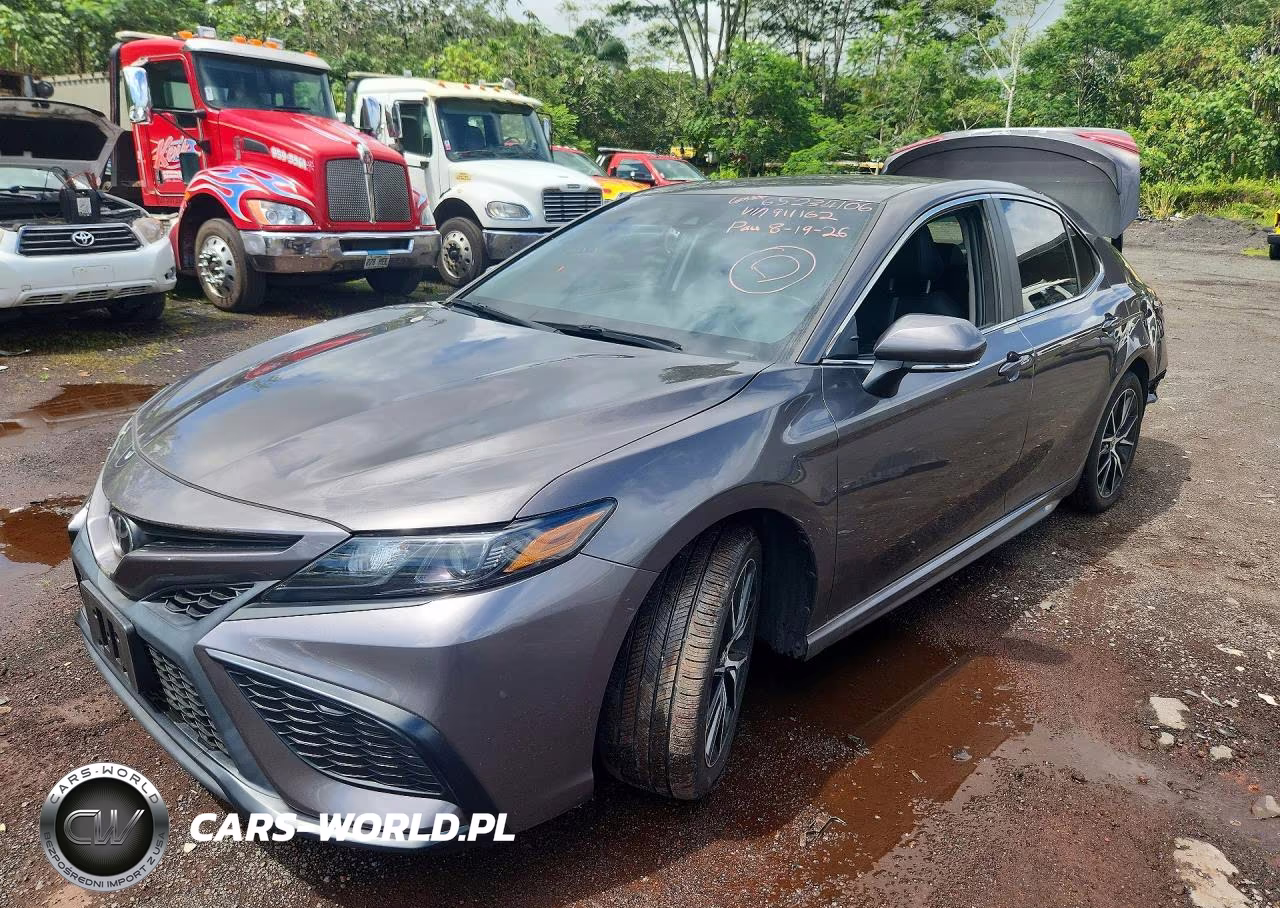 2024 Toyota Camry Se – zdjęcie 1 z 13