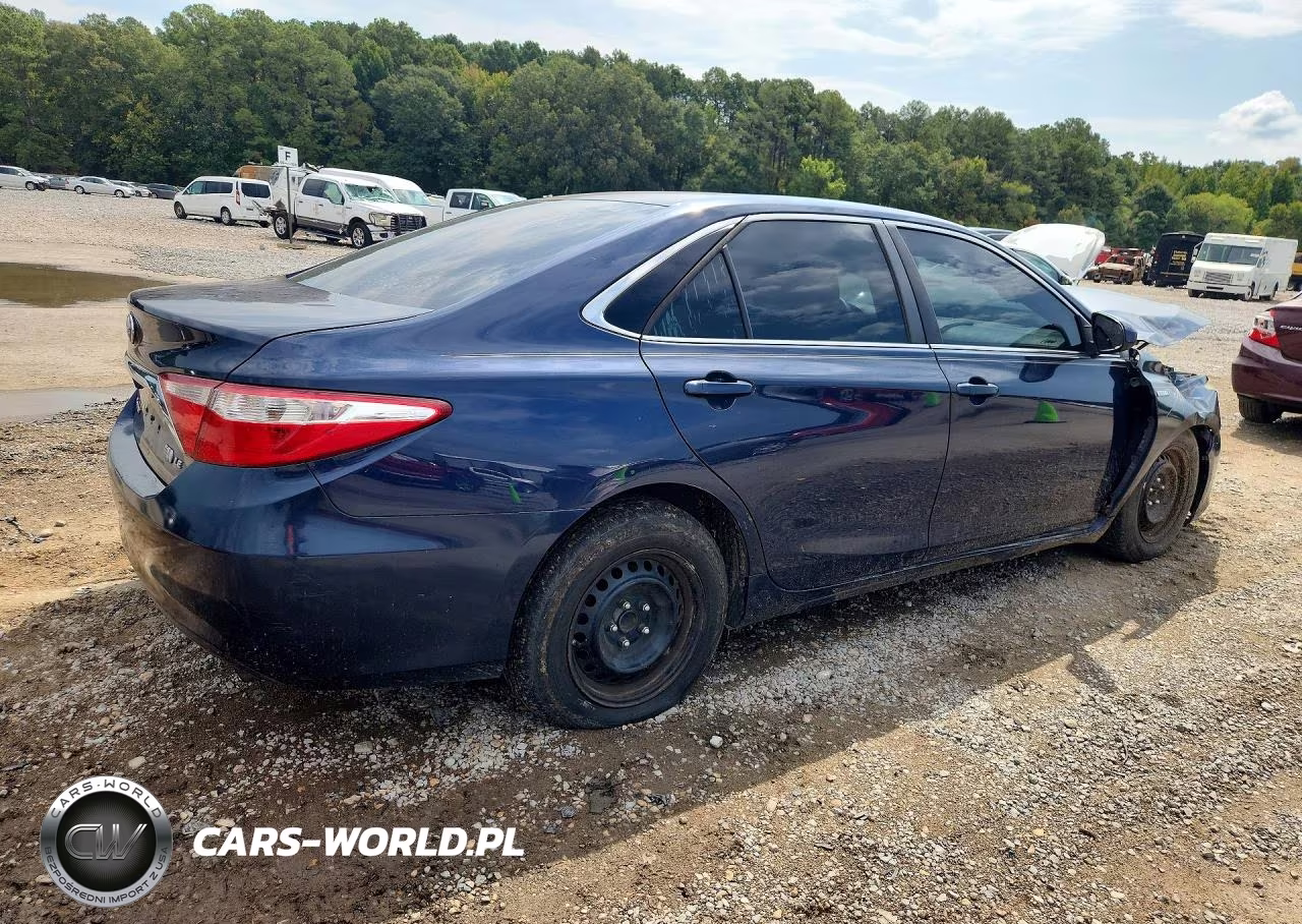 2016 Toyota Camry Hybrid Le VIN:4T1BD1FKXGU184471 - 3