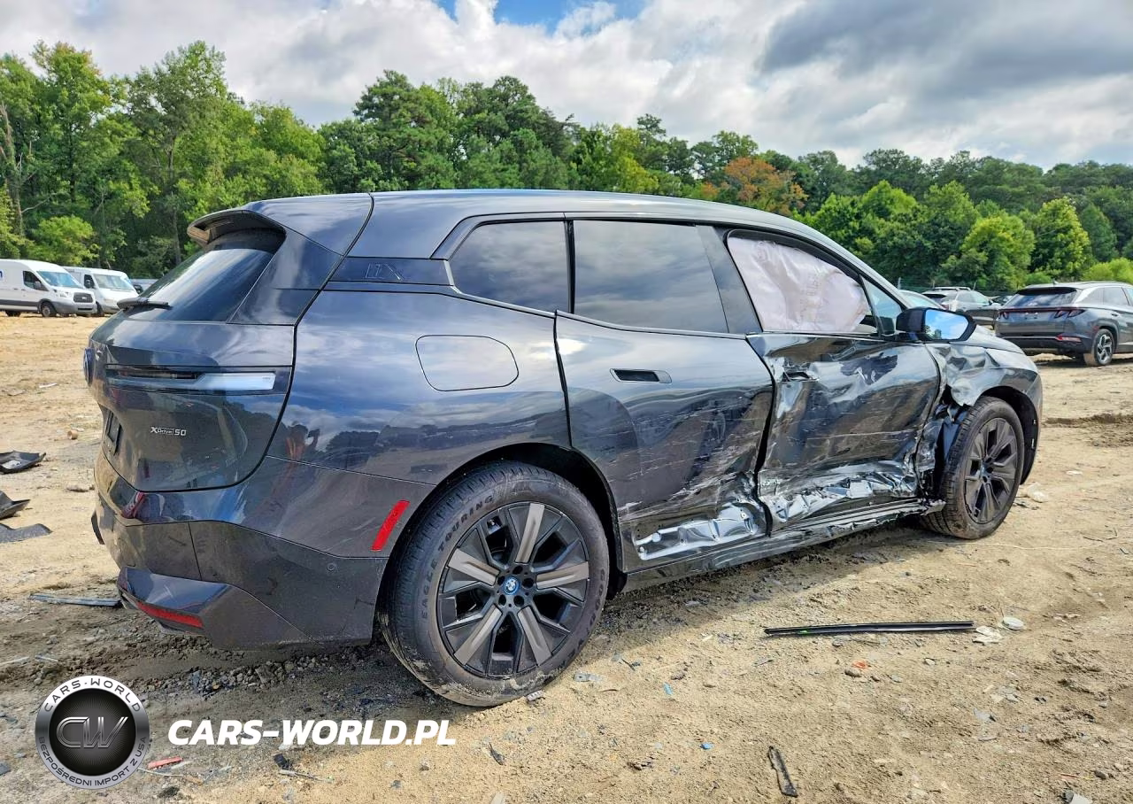 2025 BMW Ix xDrive50 VIN:WB523CF03SCU80301 - 3