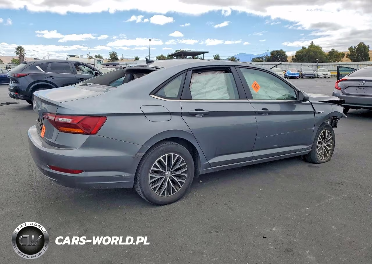 2019 Volkswagen Jetta Sel VIN:3VWE57BU1KM233995 - 3
