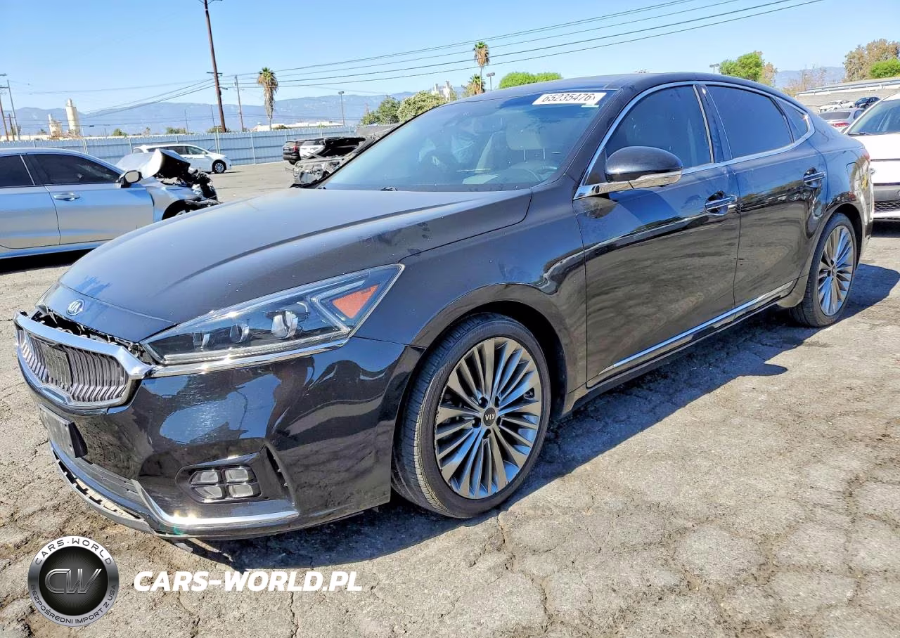 2017 Kia Cadenza Limited