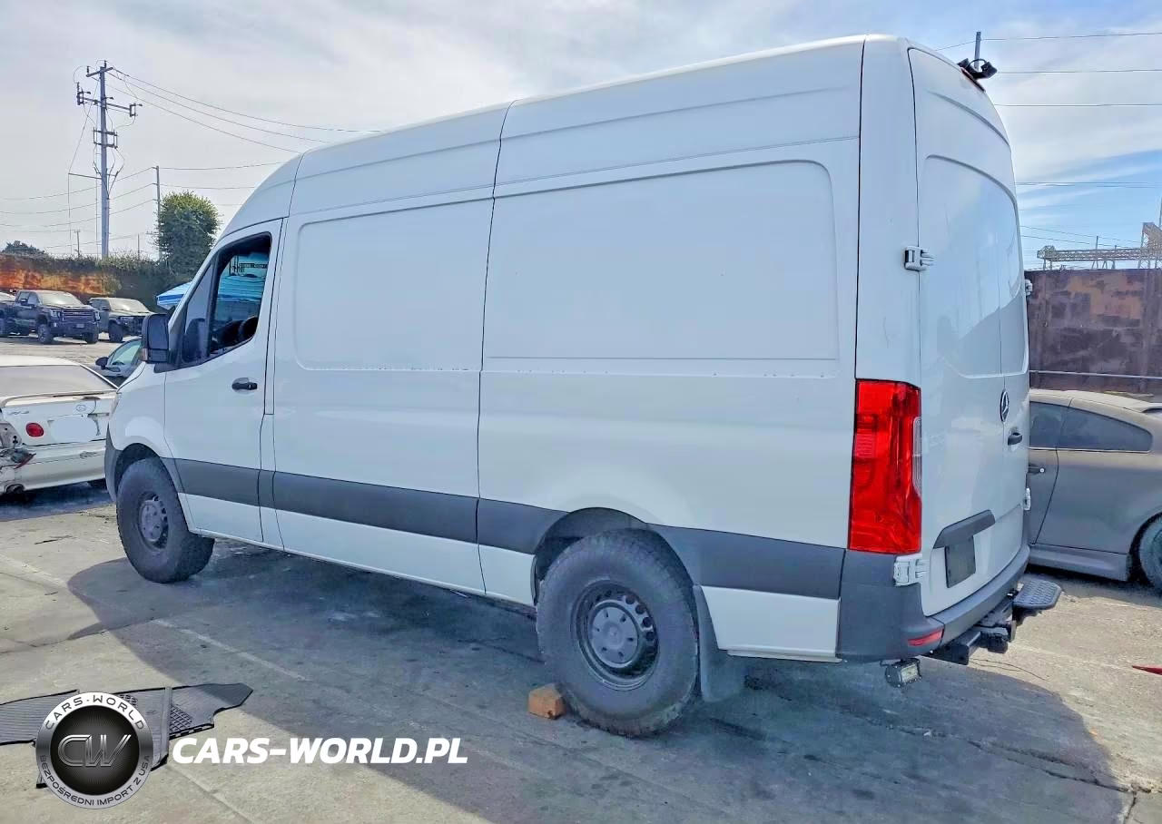 2024 Mercedes-Benz Sprinter 2500 Delivery Van VIN:W1Y4NBHY4RT165551 - 2