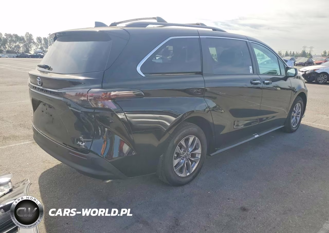 2026 Toyota Sienna Xle 8-Passenger VIN:5TDYRKEC2TS293456 - 3