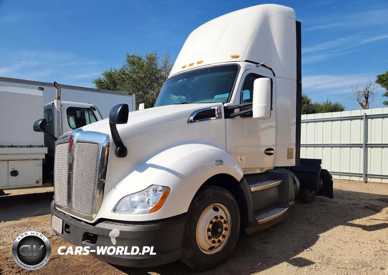 2019 Kenworth T680 Semi Truck