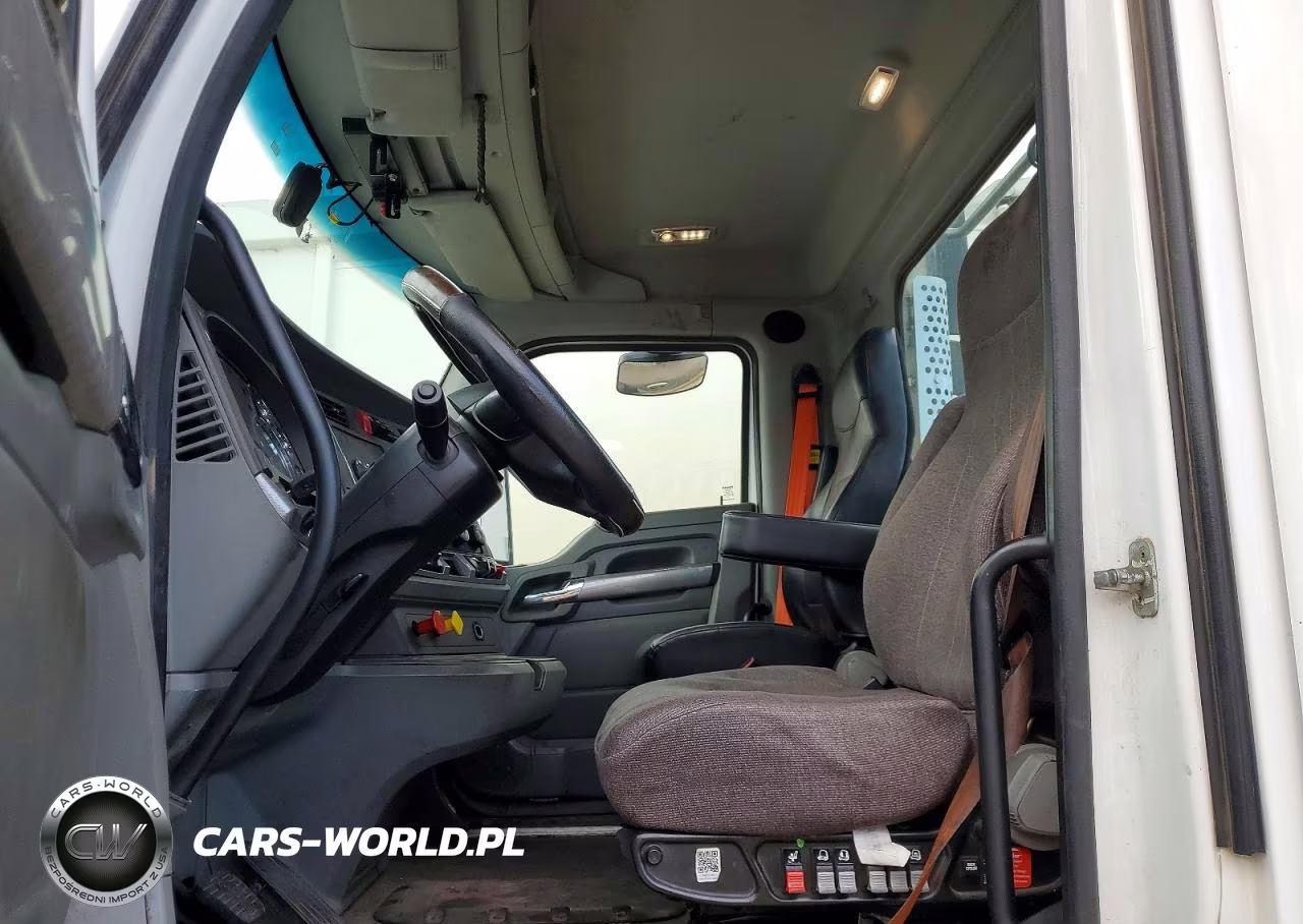 2019 Kenworth T680 Semi Truck VIN:1XKYA48X8KJ297190 - 7
