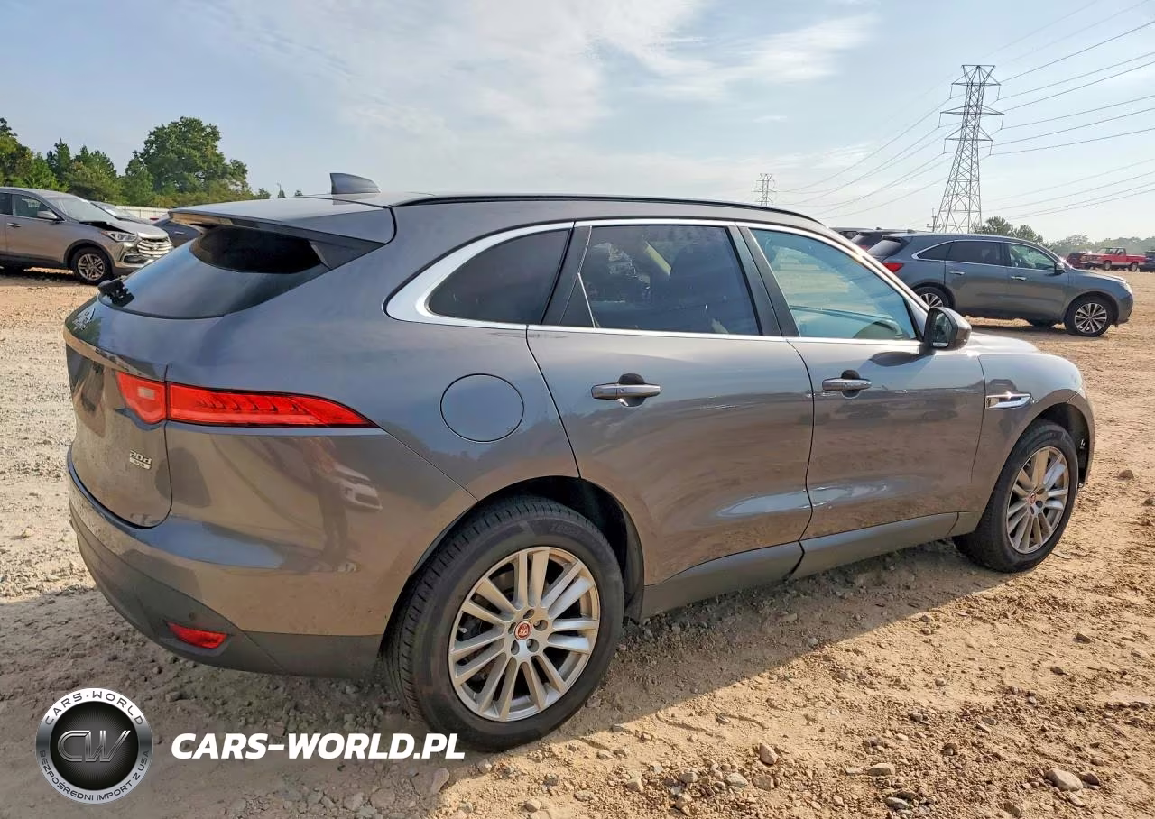 2017 Jaguar F-Pace Prestige VIN:SADCK2BN7HA493181 - 3