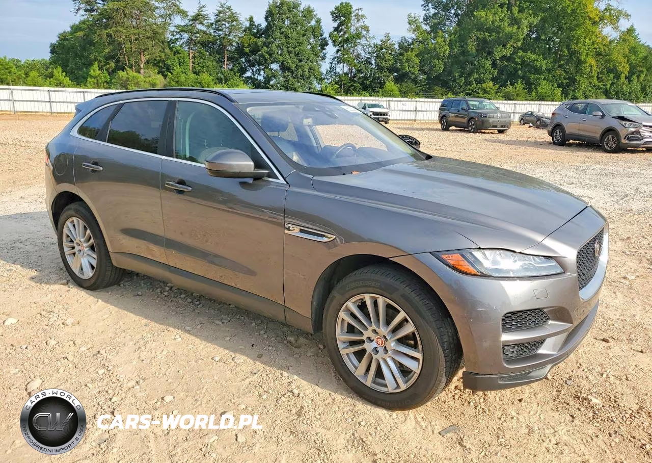 2017 Jaguar F-Pace Prestige VIN:SADCK2BN7HA493181 - 4