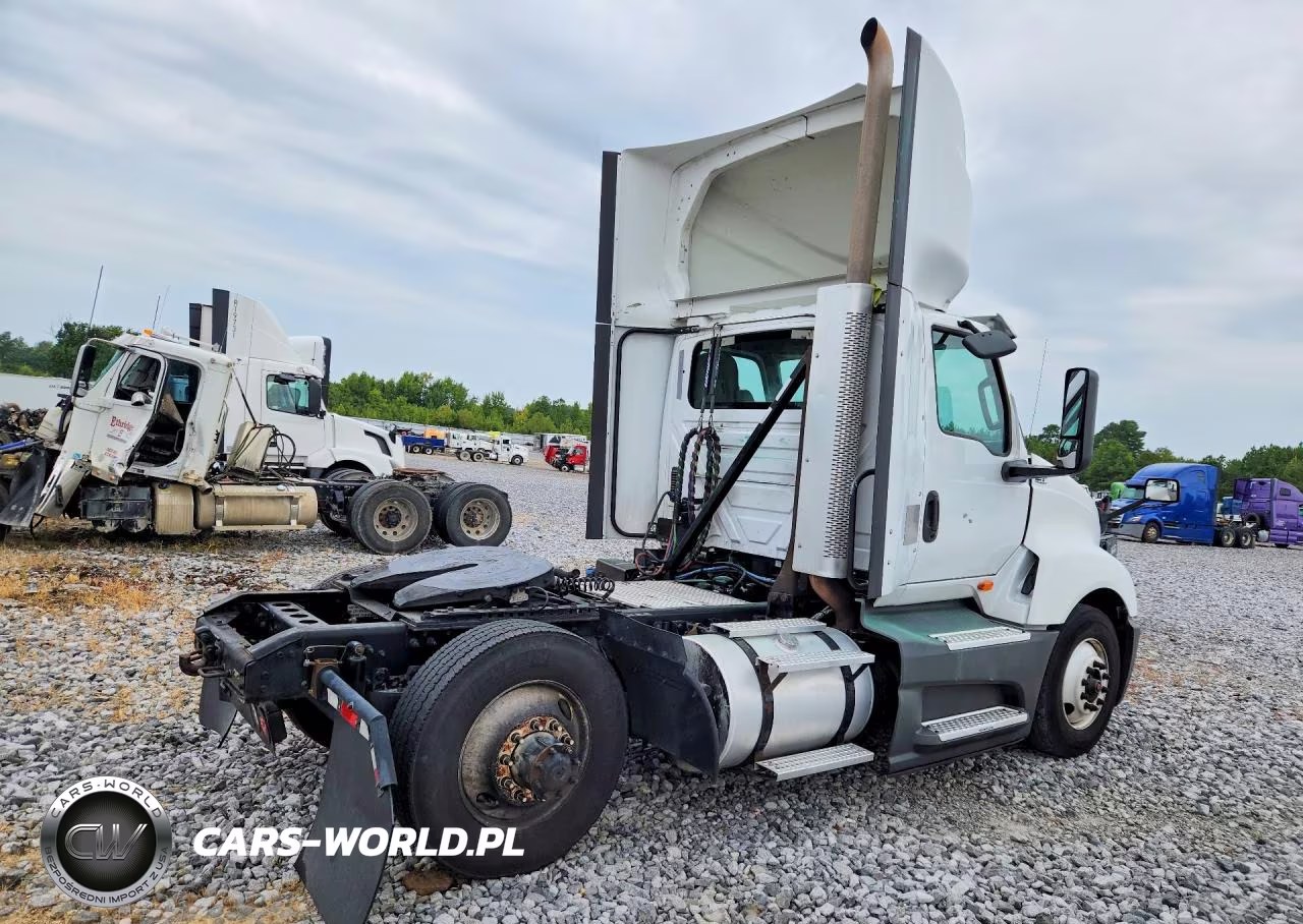 2019 International Lt625 Semi Truck VIN:1HSDYAPR9KH044059 - 3