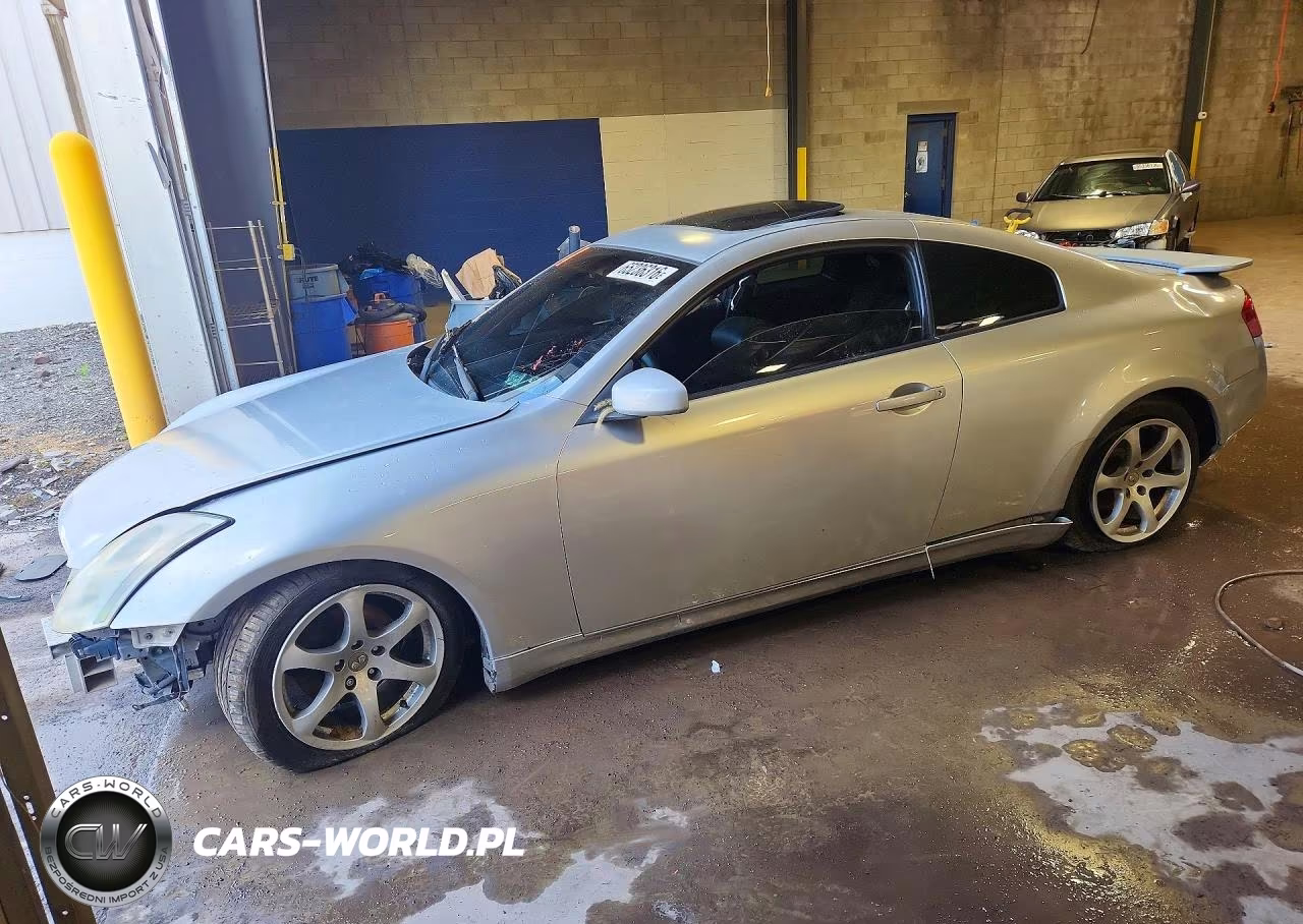 2003 Infiniti G35 Base