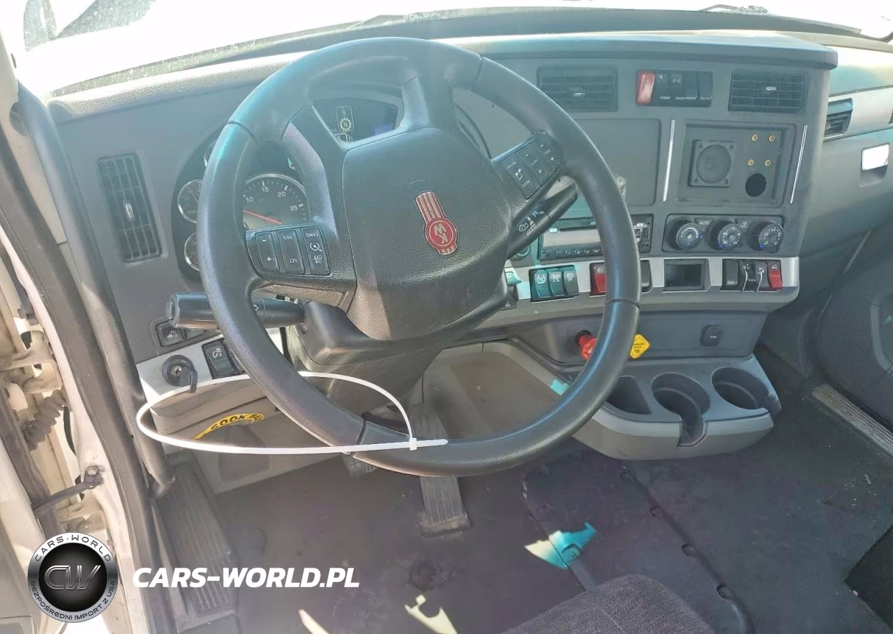 2020 Kenworth T680 Semi Truck VIN:1XKYA48X2LJ404686 - 8