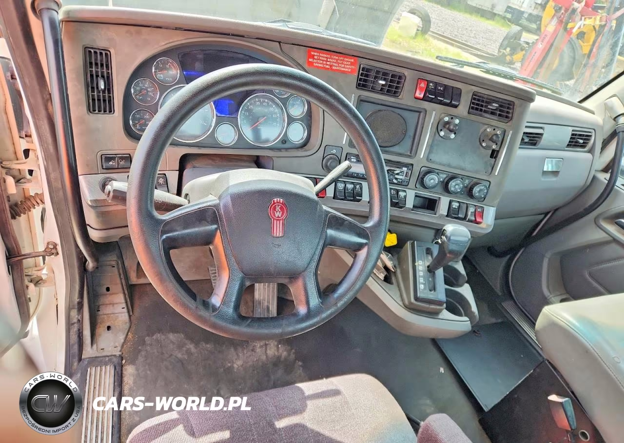 2015 Kenworth Construction T680 VIN:1XKYA48X1FJ443726 - 8