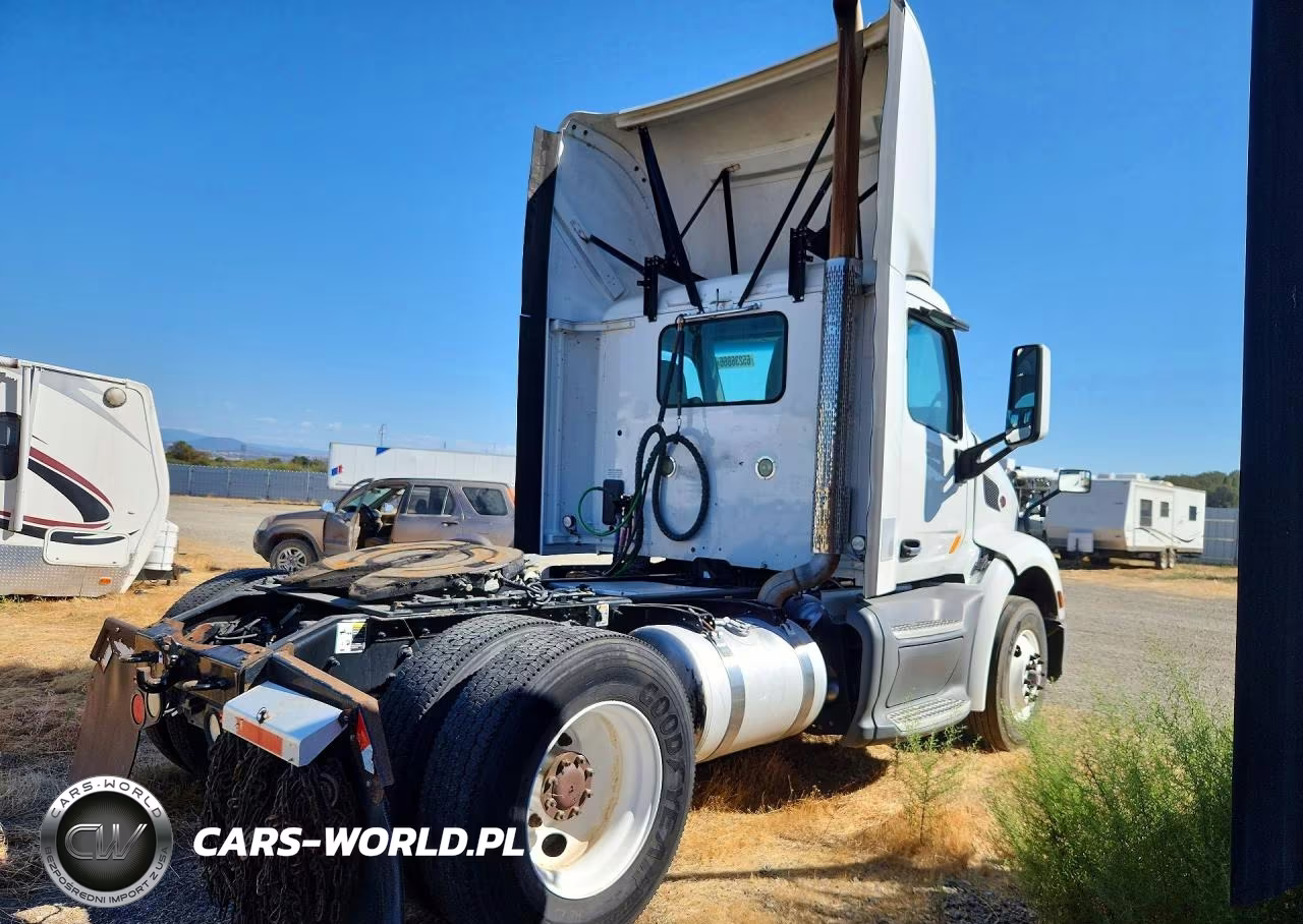 2016 Peterbilt 579 Semi Truck VIN:1XPBA48X5GD299422 - 3