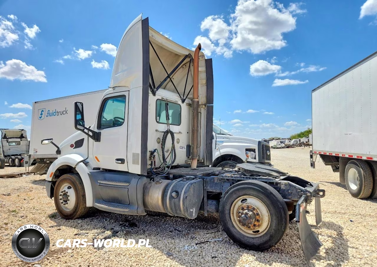 2017 Peterbilt 579 Semi Truck VIN:1XPBA48X4HD428963 - 3