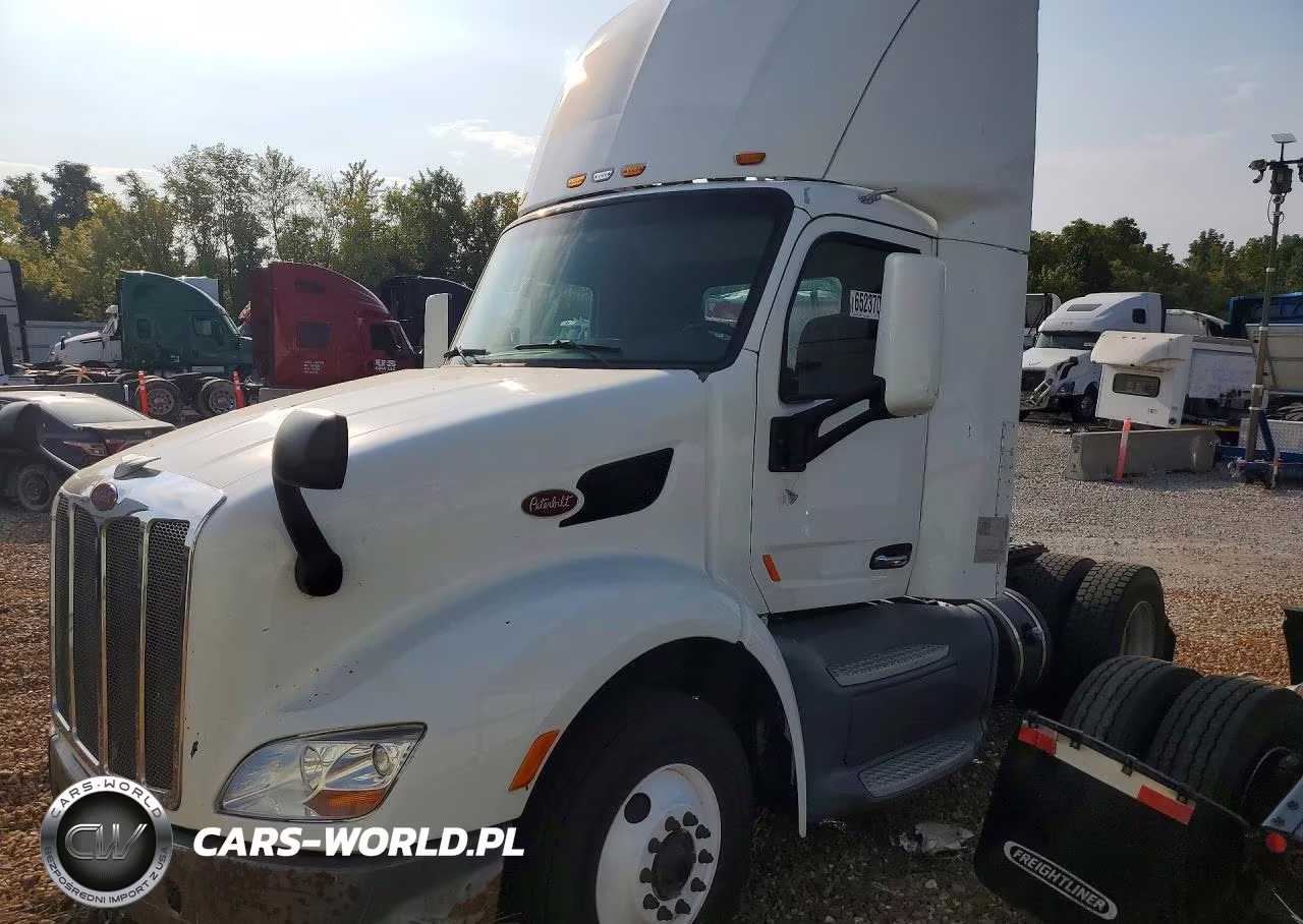 2016 Peterbilt 579 Semi Truck