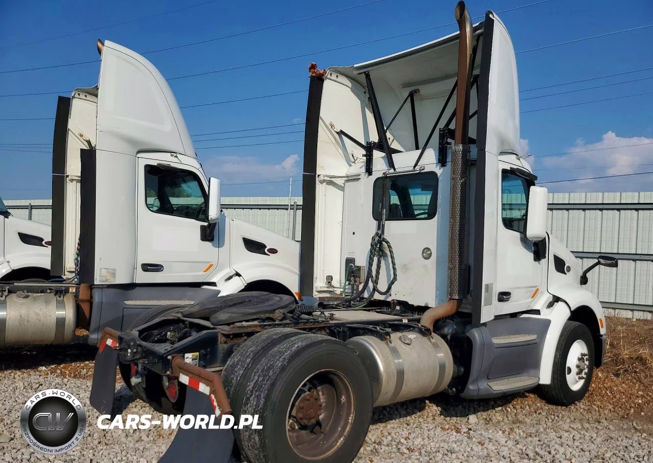 2016 Peterbilt 579 Semi Truck VIN:1XPBA48X4GD354426 - 3