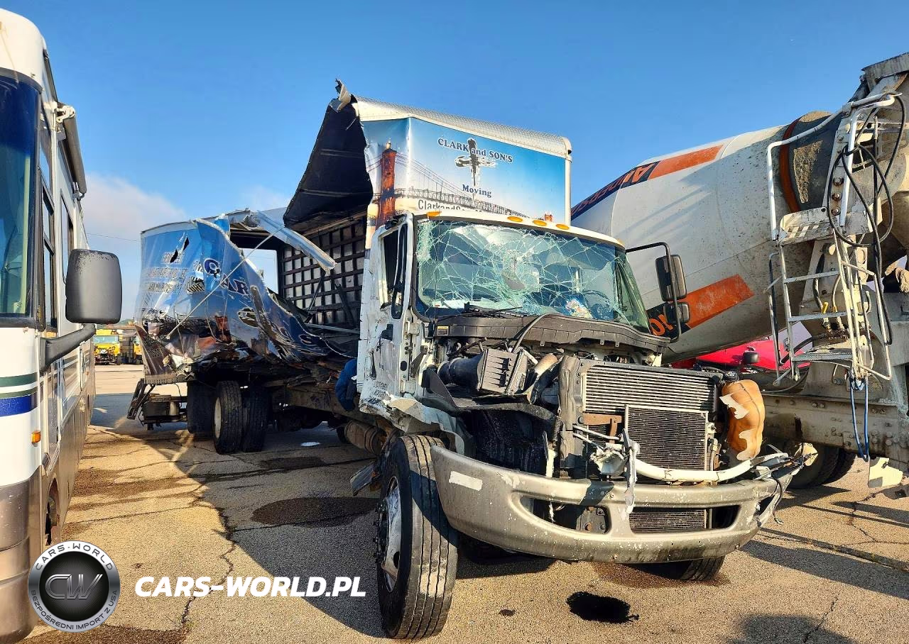 2017 International 4300 Box Truck VIN:1HTMMMML6HH636634 - 4