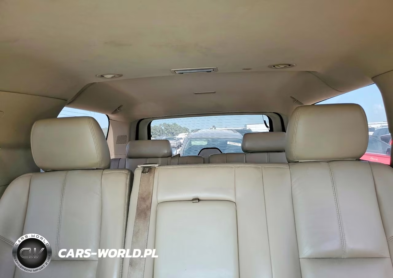 2011 Chevrolet Suburban C1500 Lt VIN:1GNSCJE07BR334398 - 10