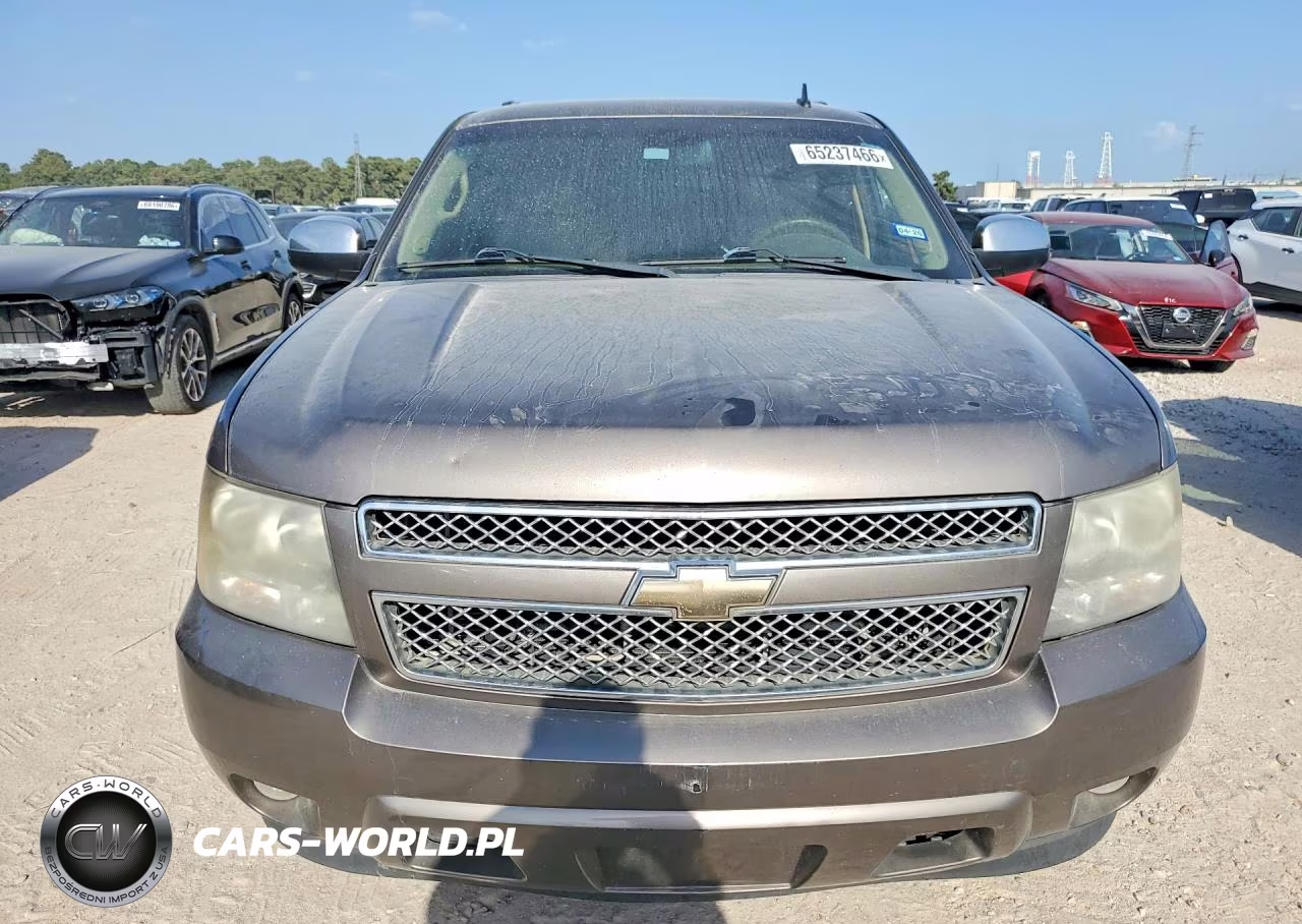 2011 Chevrolet Suburban C1500 Lt VIN:1GNSCJE07BR334398 - 5