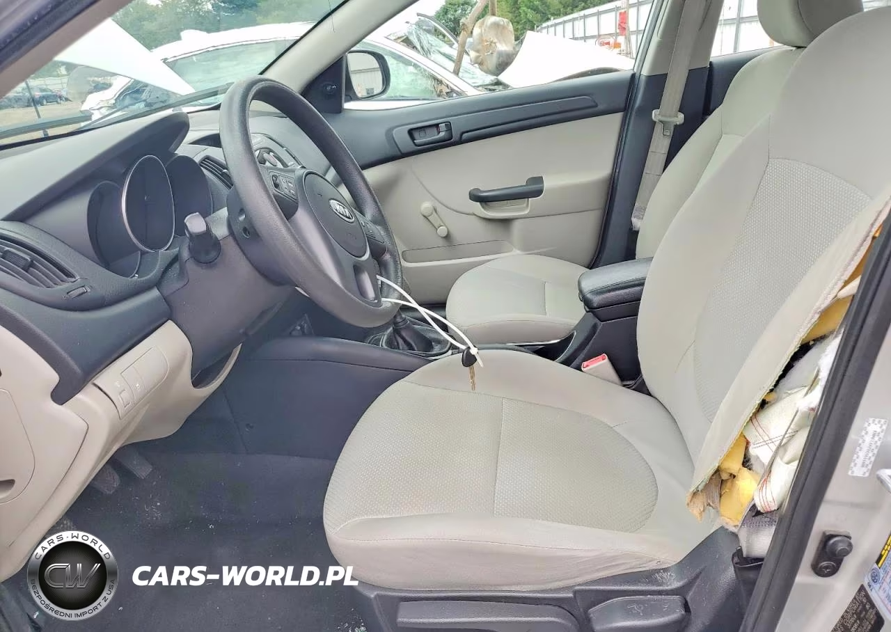 2012 Kia Forte Lx VIN:KNAFT4A2XC5511406 - 7